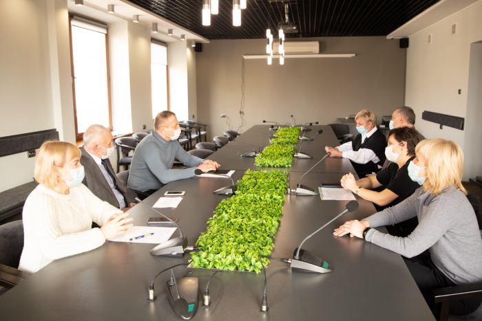 Із 14 лютого учні початкових класів в Ужгороді повертаються до очного навчання