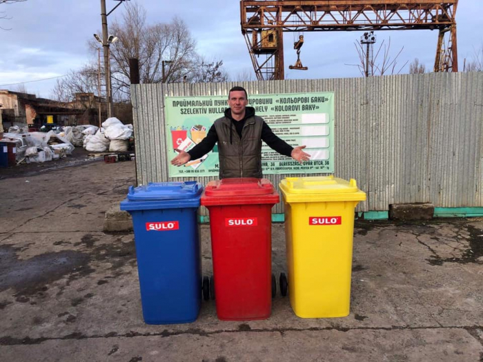 Гроші за сміття: як «Кольорові баки» покращують екологію Берегівщини