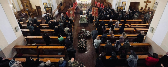 У Мукачеві попрощалися із загиблими на війні Андрієм Гавриком та Артемом Вістіровським