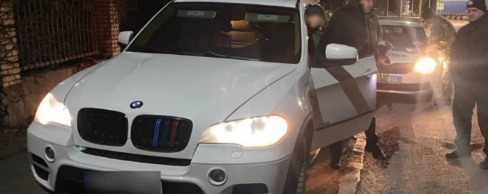 У Мукачеві у водія з ознаками наркотичного сп’яніння вилучили автівку BMW на користь держави