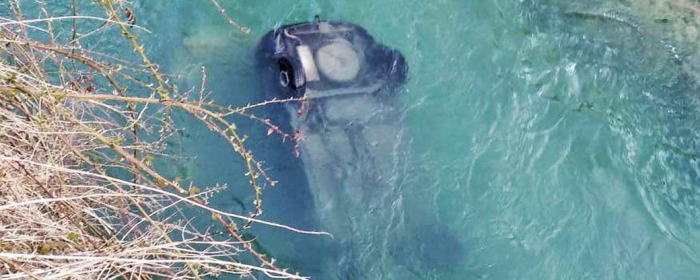 На Закарпатті, з’їхавши в річку, загинув водій авто з Дніпропетровщини