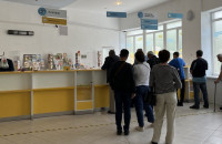 На Закарпатті понад місяць вимушені переселенці отримують соцвиплати у відділеннях "Укрпошти"