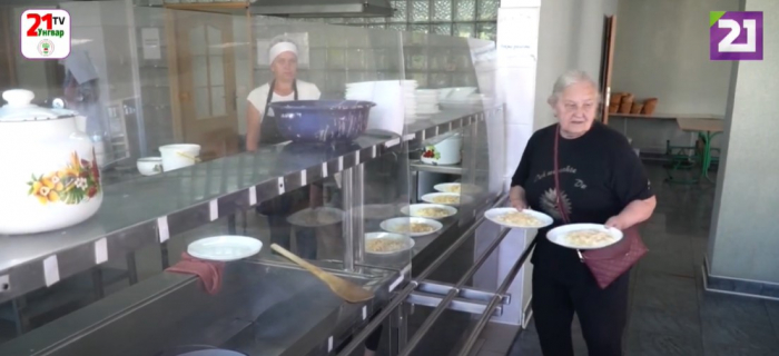 Програма безкоштовних сніданків діє в Ужгородській ЗОШ № 10 ім. Дойко Габора