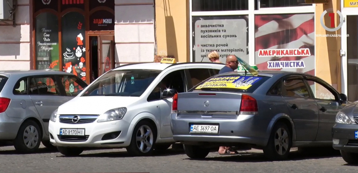 В Ужгороді взялися за "таксистів-нелегалів"