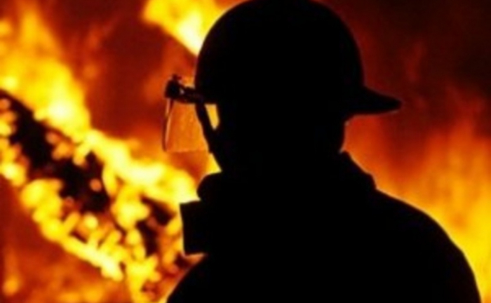 Внаслідок пожежі на Закарпатті знищено 48 квадратів крівлі