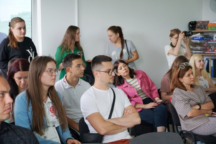 В Ужгороді відкрили молодіжний інтеграційний центр для вимушених переселенців і місцевої молоді
