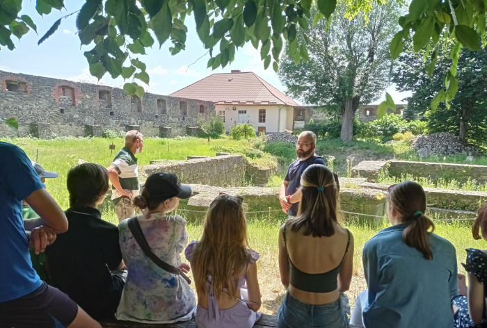У школу юного археолога в Ужгороді уже записалося 35 дітей (ВІДЕО)