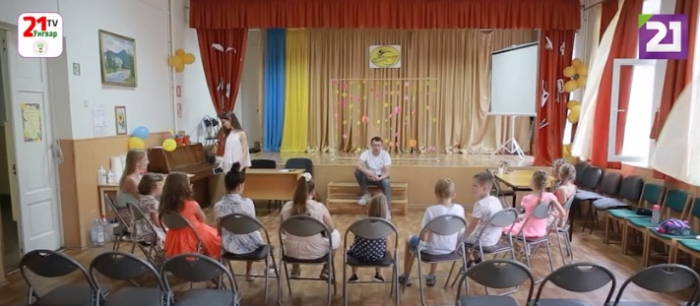 В Ужгороді відбувся перший випускний у дитячому просторі "СпівДія заради дітей" (ВІДЕО)