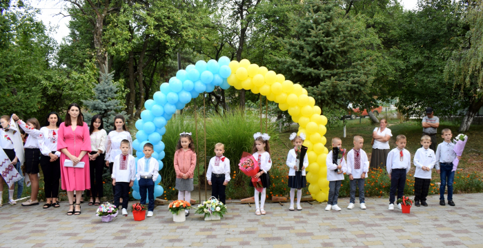 У Пацканьові на Ужгородщині благодійники допомогли облаштувати укриття, щоб вихованці гімназії могли навчатися очно

