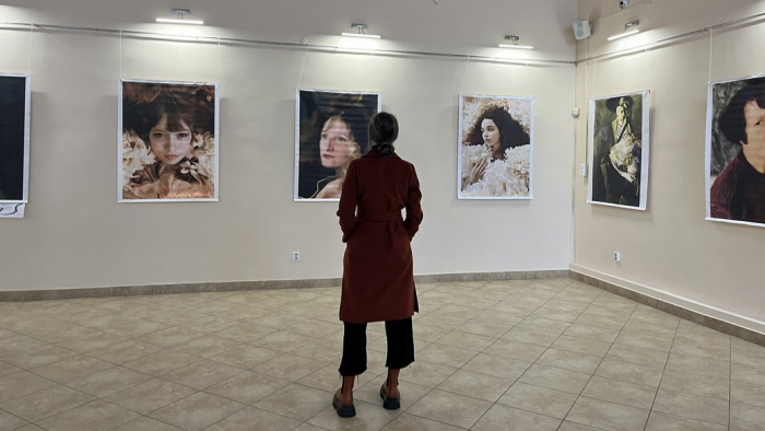 Фотовиставку "Портрети війни" презентували в Ужгороді