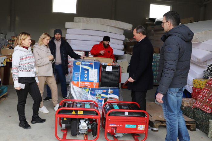 Навчальні заклади в Ужгороді отримали генератори із Німеччини (ФОТО)