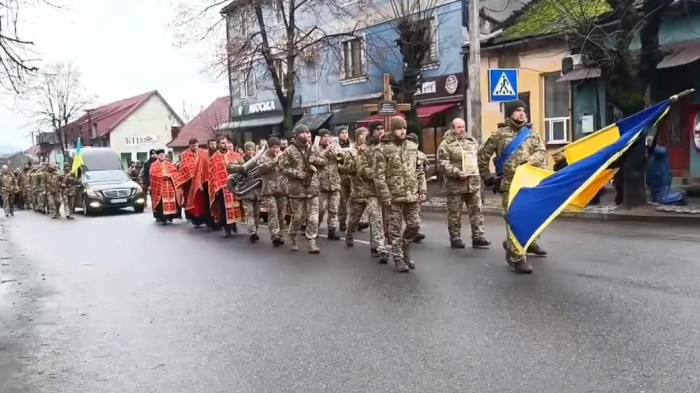 На Закарпатті попрощалися з полеглим захисником Михайлом Настичем