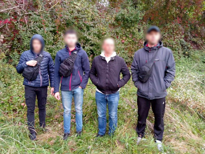 «Представники» з 16 областей намагались обійти прикордонні наряди на Закарпатті