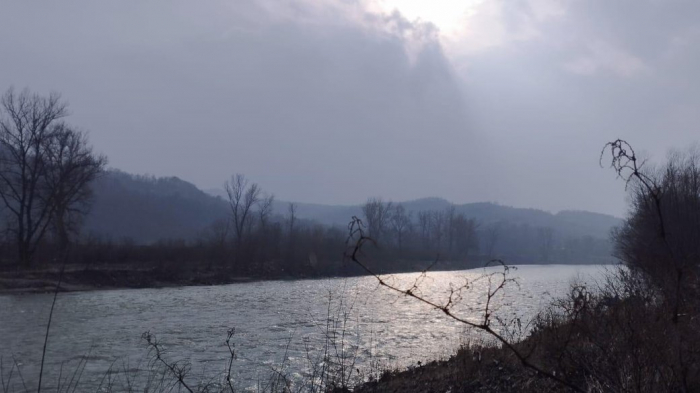 Обстежили понад 65 км по течії Тиси: на Закарпатті призупинили пошуки жінки, яка стрибнула у річку