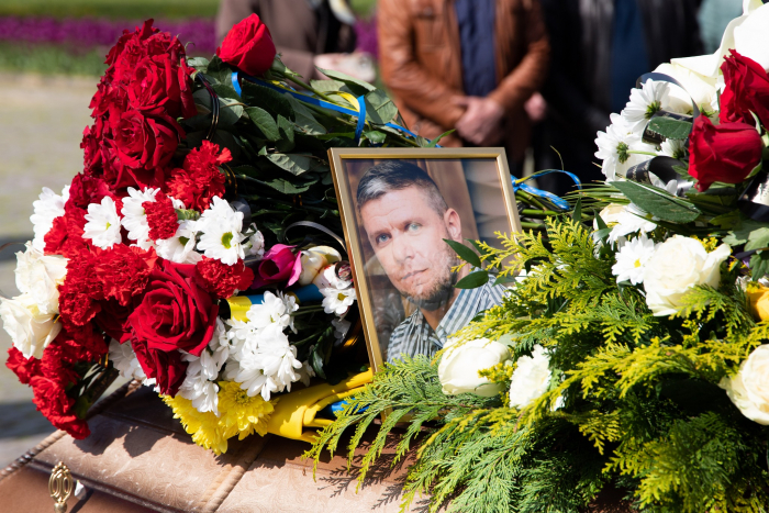 В Ужгороді попрощалися із загиблим захисником України Ярославом Поповичем
