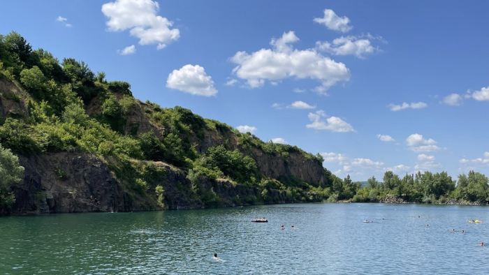 В Ужгороді у кар'єрі знайшли тіло чоловіка