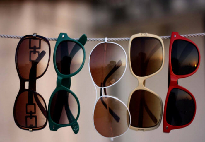 Безпечні сонцезахисні окуляри: як закарпатцям обрати стильний аксесуар та зберегти зір (ВІДЕО)