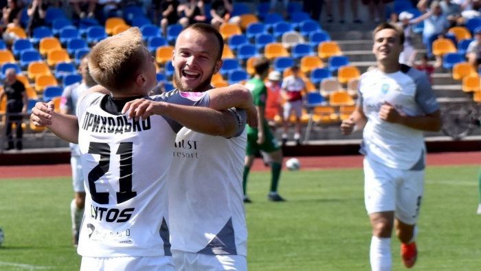 Закарпатський "Хуст" дебютує в Першій лізі з футболу: результати стикових матчів
