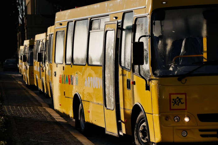 Нові автобуси для закарпатських школярів: цього року вперше закупили транспорт для потреб дітей з інвалідністю