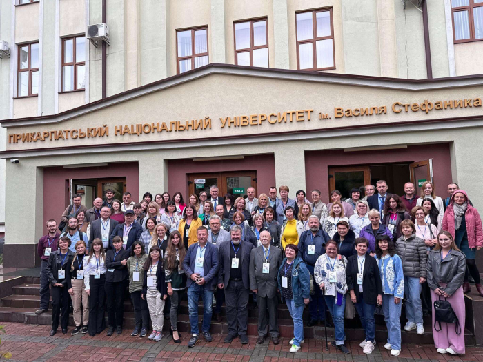 Науковці біологічного факультету УжНУ представили свої напрацювання на з'їзді Українського ботанічного товариства