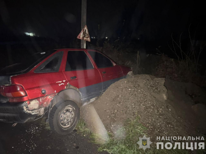 На Хустщині поліція розслідує ДТП, у якій водій легковика травмував 15-річного пішохода
