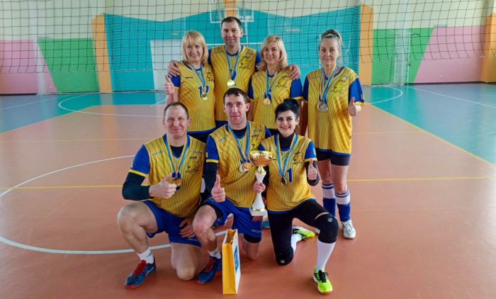 Ужгородські волейболісти взяли «золото» всеукраїнського мікс-турніру 
