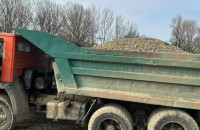 Незаконний видобуток корисних копалин виявили прикордонники на Закарпатті