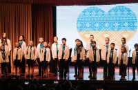 Вихованці Ужгородської музичної школи №1 зібрали на благодійному концерті понад 17 тис. грн для ЗСУ
