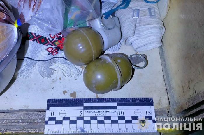 На Ужгородщині поліцейські вилучили з незаконного обігу бойові гранати