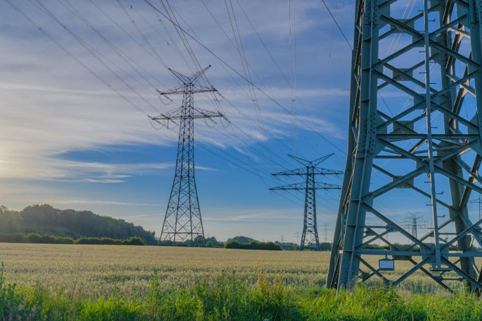 Увага! Відкоригований графік Погодинних включень/відключень електроенергії у Закарпатті на 21 травня