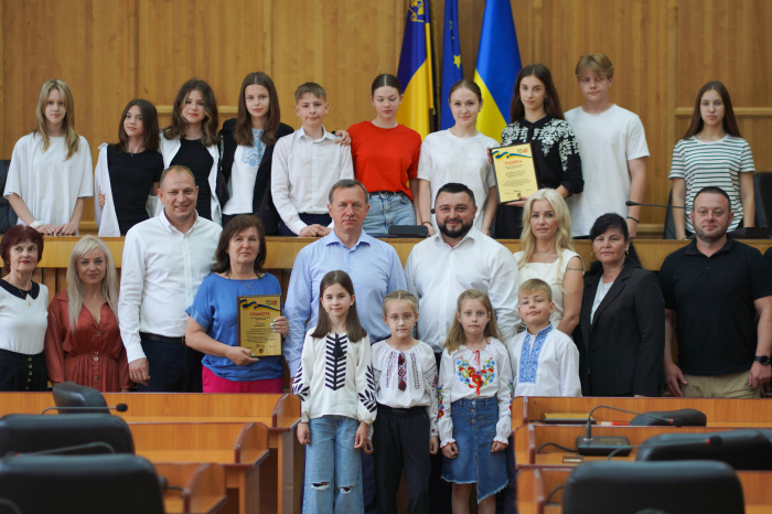 Ужгородських школярів – переможців екоакції – нагородили сьогодні у міськраді

