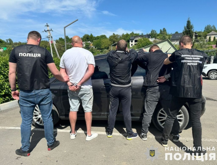 Перед судом постане зловмисник, який за 8 тисяч доларів переправляв до Румунії військовозобов’язаних
