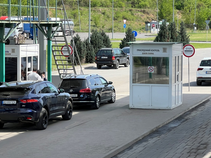 Понад 3 млн громадян та 1,4 млн транспортних засобів перетнули кордон на Закарпатті із початку року