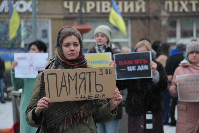 Загальнонаціональна хвилина мовчання: в Ужгороді двічі на тиждень проводитимуть акцію пам'яті полеглих Героїв

