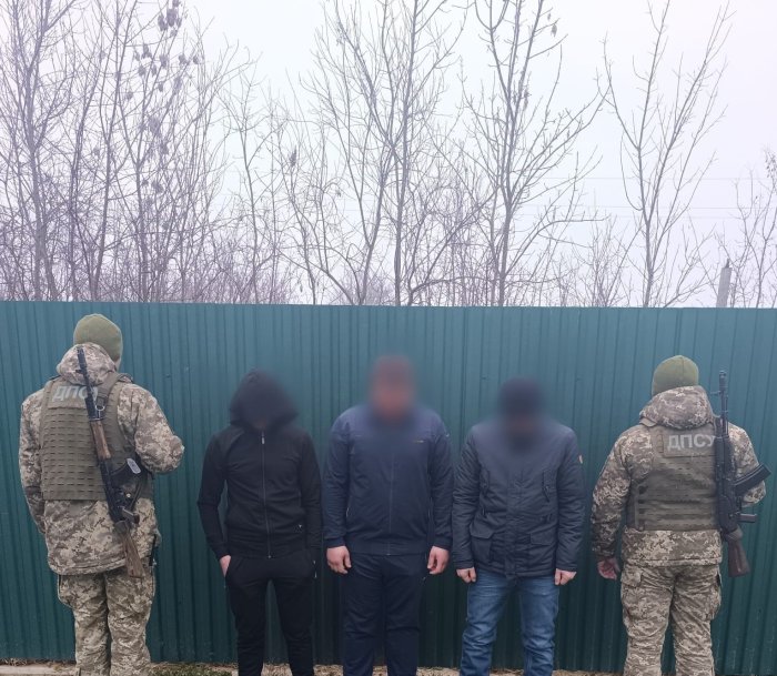 Поблизу кордону з Угорщиною затримали чотирьох «туристів»

