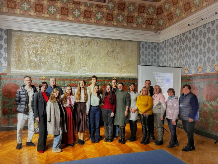 На літературному вечорі в Ужгородському замку звучала поезія різних поколінь 
