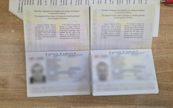 На Закарпатті викрили чоловіка, який намагався перетнути кордон за документами з ознаками підробки