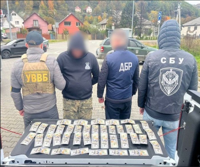 На Закарпатті викрили прикордонника, який сприяв здійсненню протиправної діяльності на кордоні