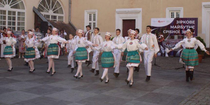 Закарпатський народний хор увосьме представить арт-проєкт «Зіркове майбутнє Срібної Землі»