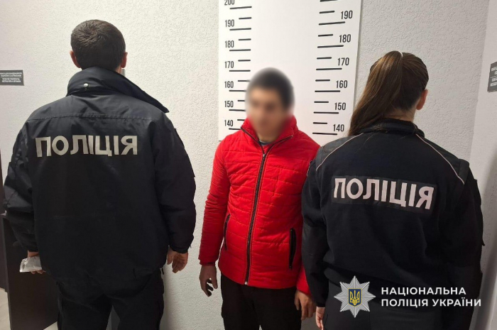 Мукачівські поліцейські викрили схему незаконного переправлення військовозобов’язаних через кордон