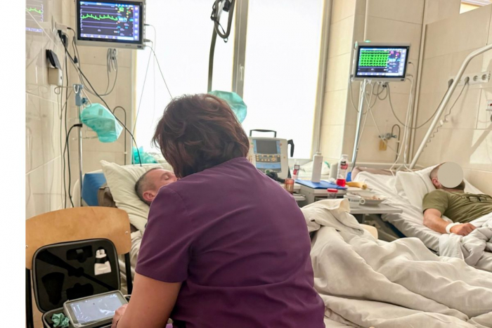 Троє військових із інфарктом за добу: у Закарпатському кардіоцентрі показали, як надають допомогу нашим захисникам