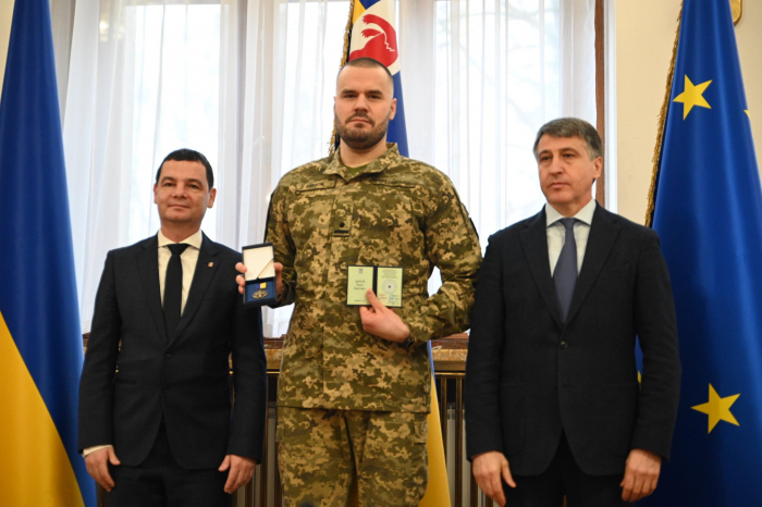 Чотирьох захисників нагородили відзнакою «Честь і доблесть Закарпаття» 