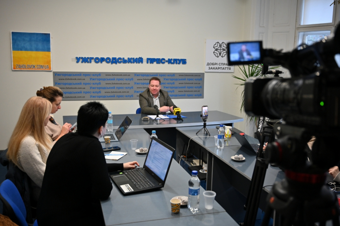 Чому на Закарпатті побільшало відключень світла: роз’яснення енергетиків