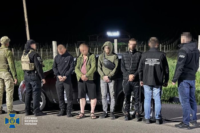 СБУ ліквідувала канал незаконного переправлення ухилянтів через кордон на Закарпатті