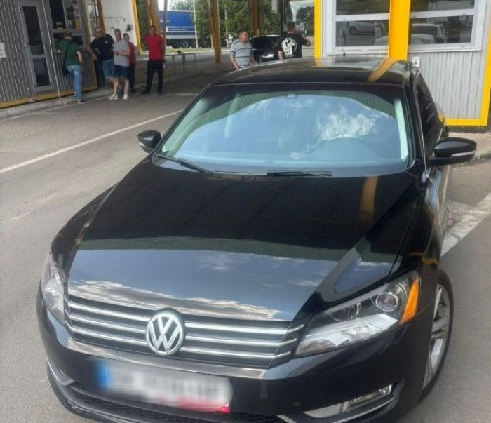 Прикордонники Чопського загону виявили автомобіль, розшукуваний Інтерполом як викрадений