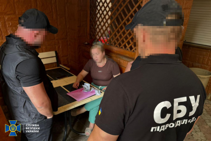Служба безпеки спільно зі слідчими Національної поліції викрили на Закарпатті корупційну схему вимагання хабарів з поранених українських військовослужбовців