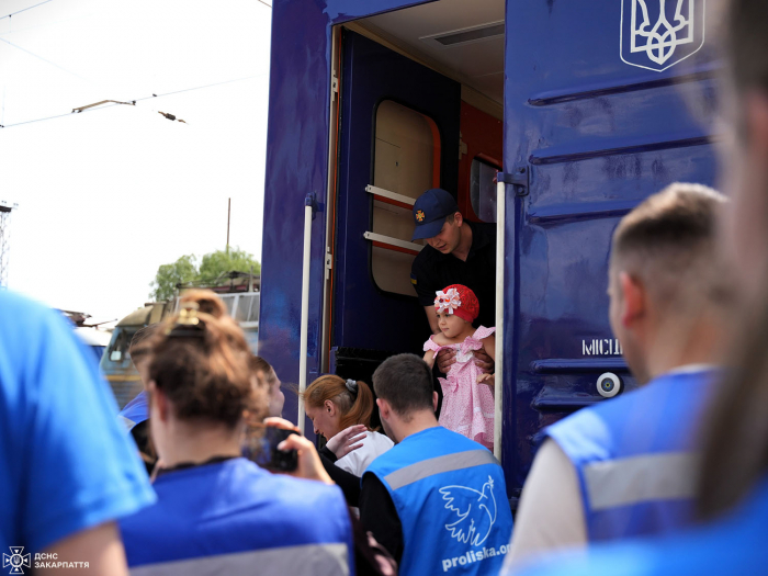На Закарпаття прибув черговий евакуаційний потяг