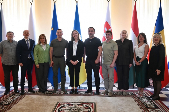 Закарпаття відвідала делегація Посольства Великої Британії та Північної Ірландії: говорили про інвестиції, переселенців та освіту