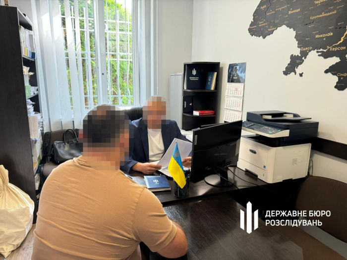 На Закарпатті ДБР повідомило про підозру лісничому за вирубку дерев на понад 3,3 млн грн