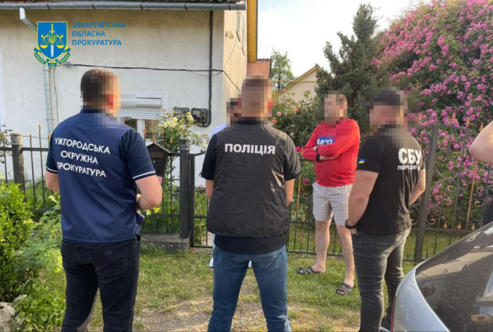 На Закарпатті затримано лікаря ВЛК, який за 13 500 грн допоміг пацієнту зняти його з військового обліку